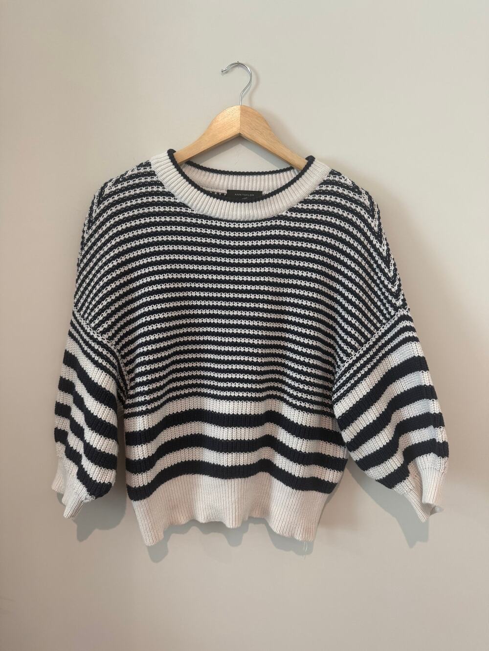 Ann Taylor Navy and White Striped Sweater Short Sleeve Top Preppy Nautical